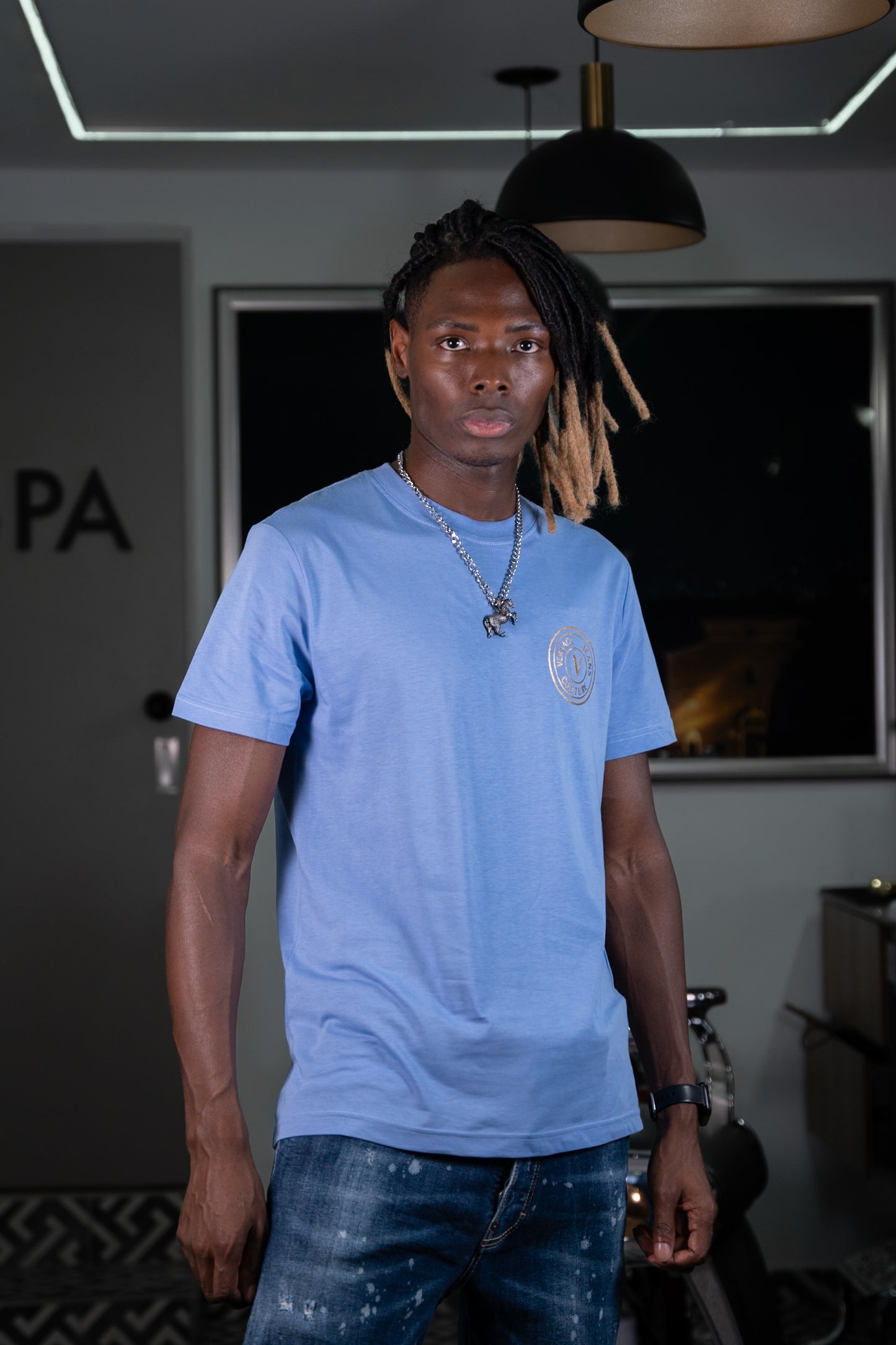 VERSACE JEANS AZUL LOGO REDONDO PECHO