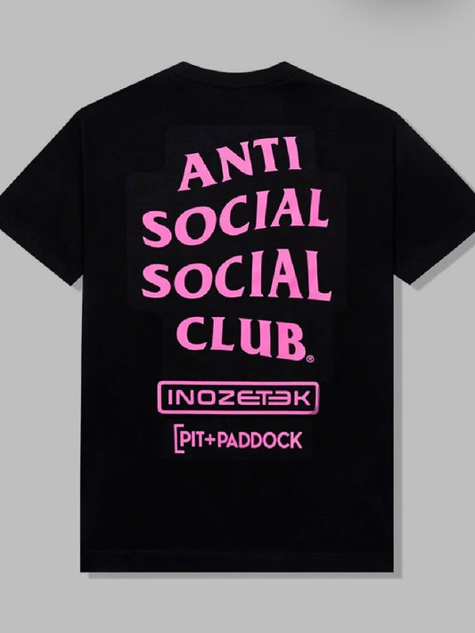 CAMISETA ANTISOCIAL NEGRA ROSADA