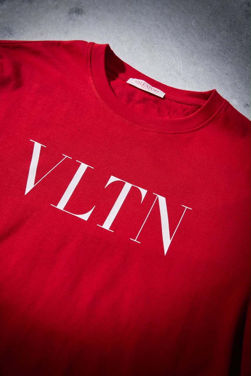 Camiseta roja VLTN