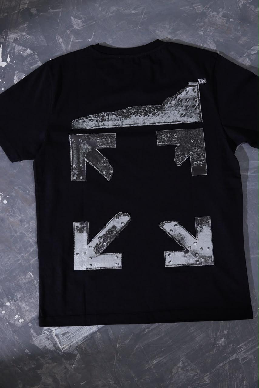Camiseta OFF W